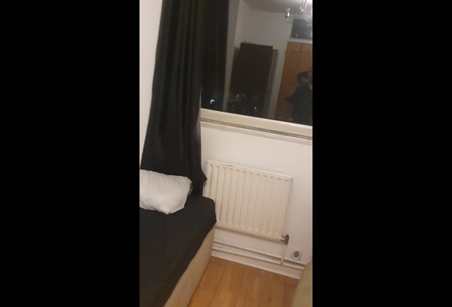 Single Bedroom - Tooting Bec Main Photo