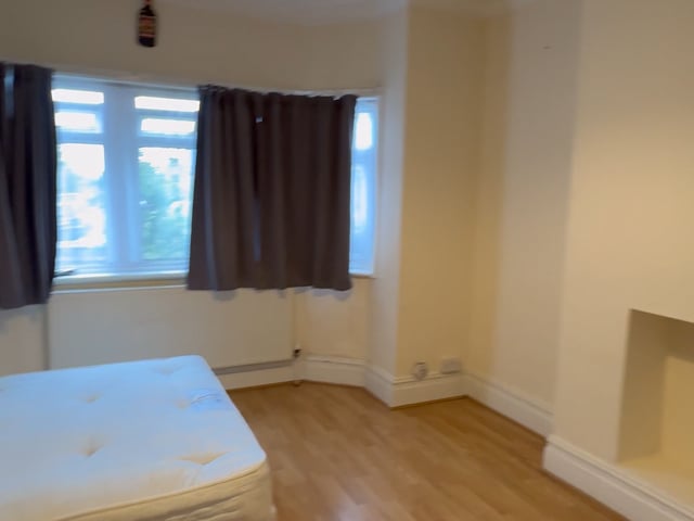 Single room  in  NW4,  bills  included! Main Photo