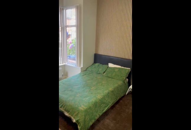 DSS en-suite rooms Selly Oak Main Photo