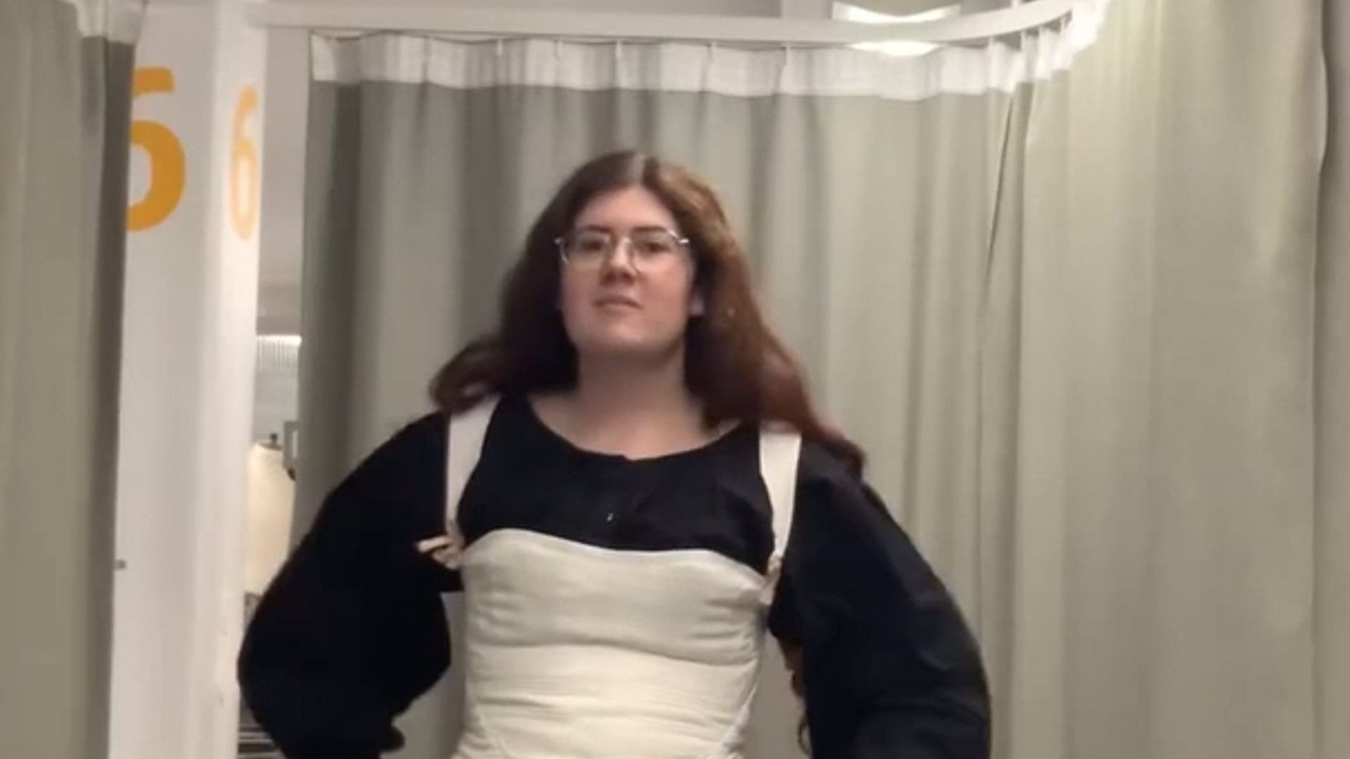 Verity Joy – Costume 1