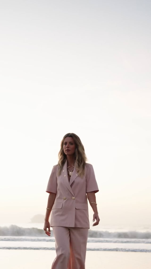 Blazer Manga Curta Risca De Giz Rosa Zoom | Unique Chic