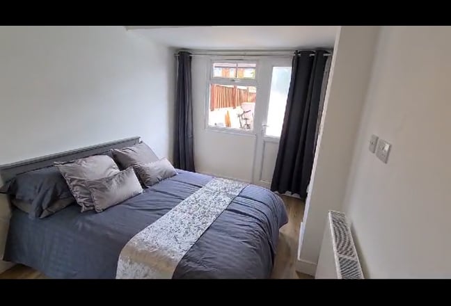 Refurbished, 3min Walk Soton TrainStation, Parking Main Photo
