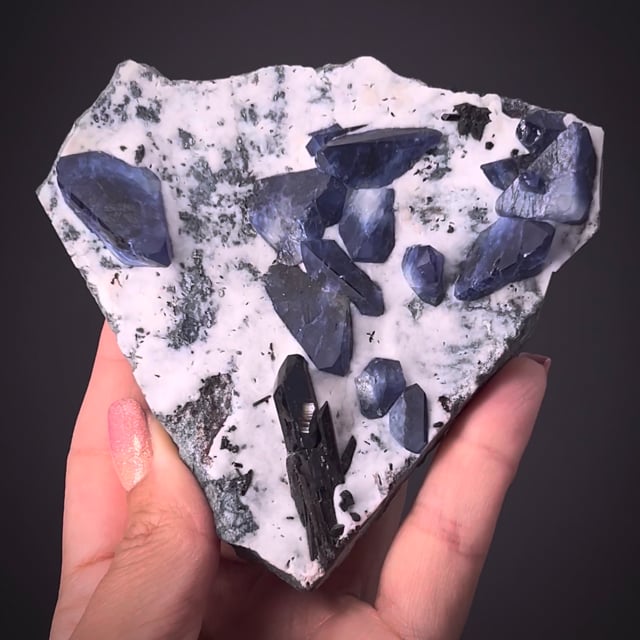 Benitoite and Neptunite