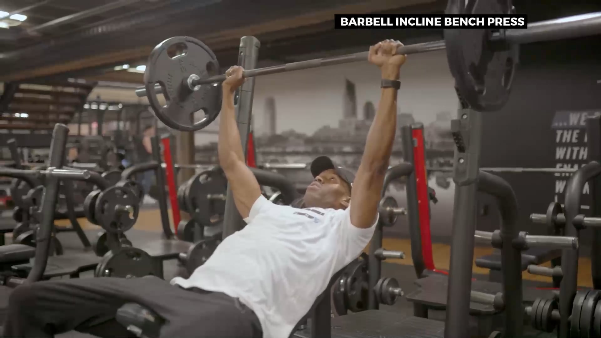 BARBELL INCLINE BENCH PRESS