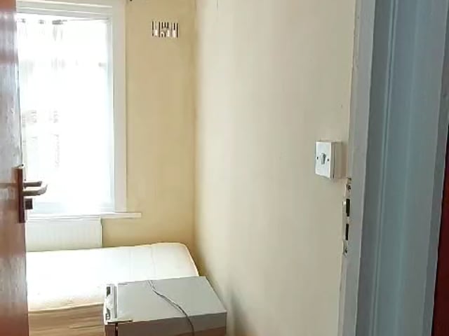 Video 1: single room 