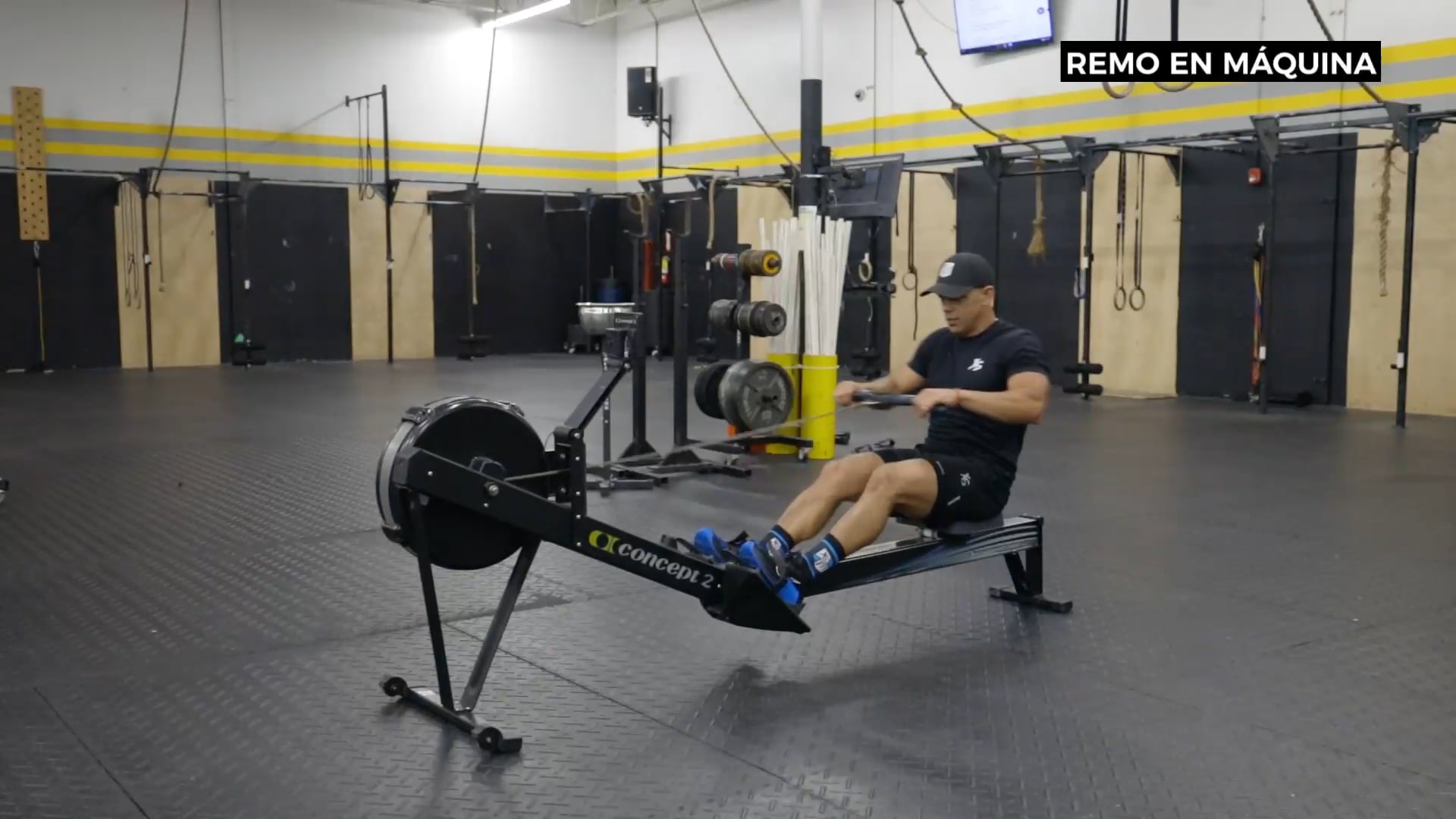 REMO EN MAQUINA