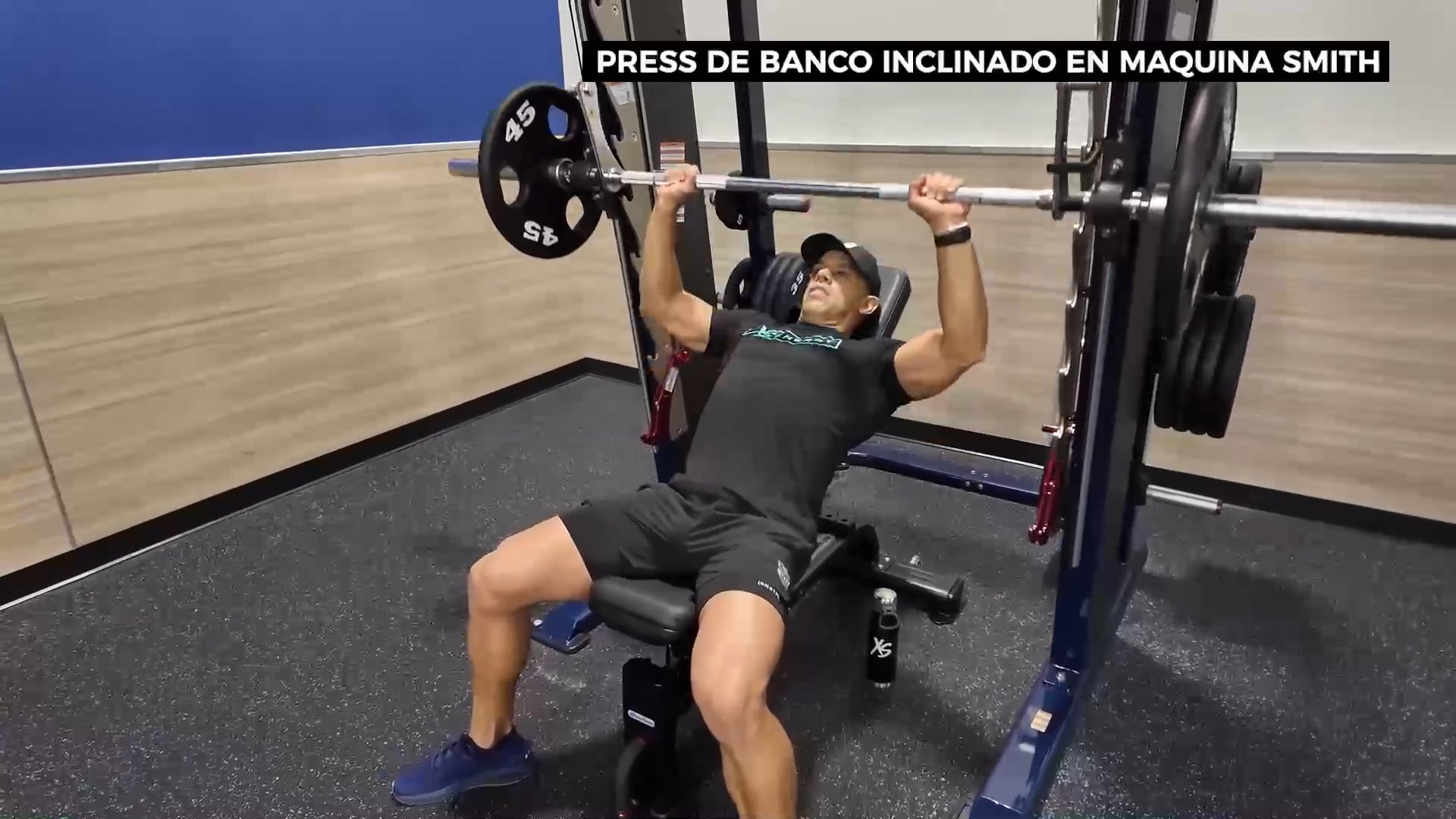 Press de Banco Inclinado en Maquina Smith