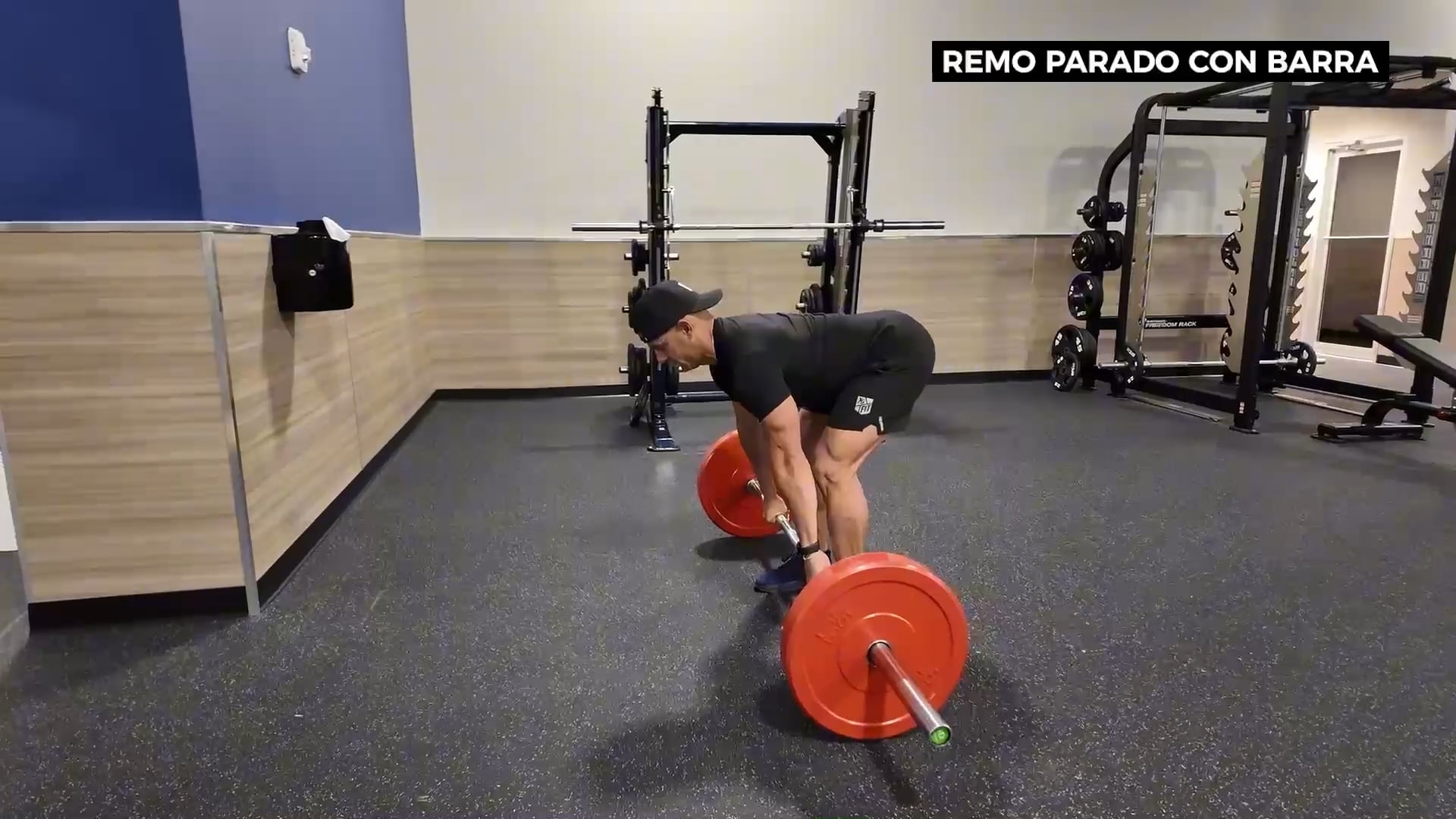 Remo Parado con Barra