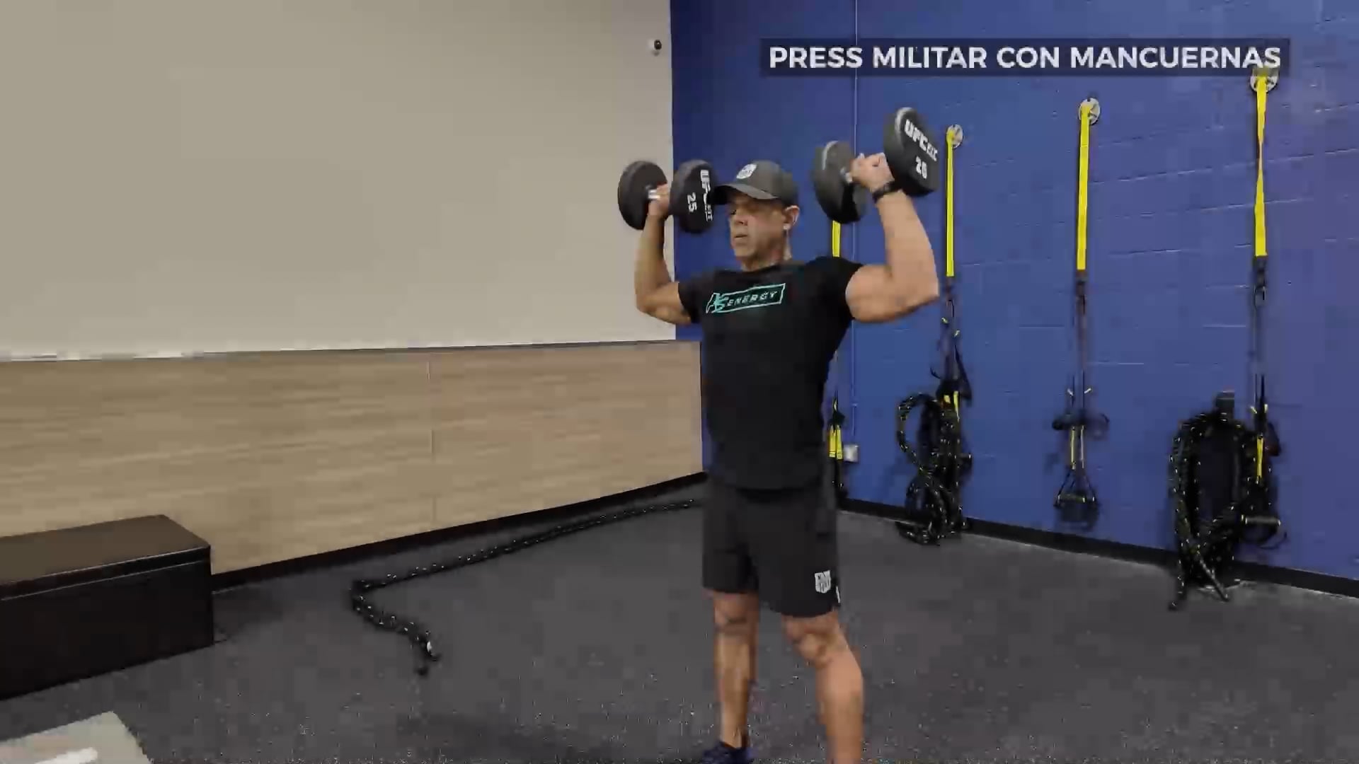 Press Militar con Mancuernas