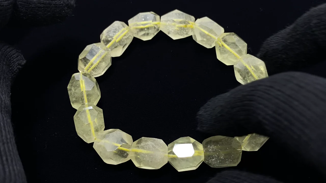 動画】【1点もの】リビアングラス タンブルカット 1連(ブレス) NO.6