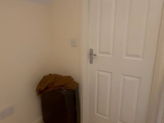 Furnished double room with own toilet and shower Main Photo