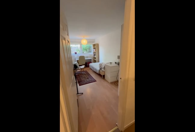 Room to let convenient flat, Hampstead Main Photo