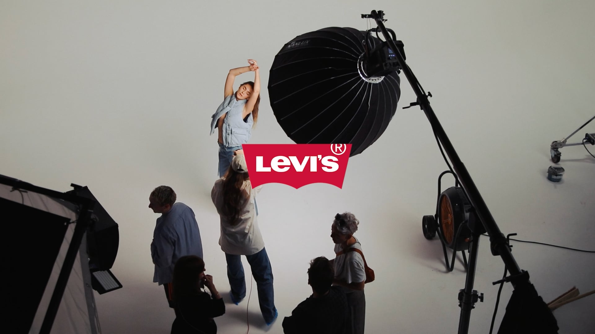 BTS LEVI'S x STEFANIE GIESINGER