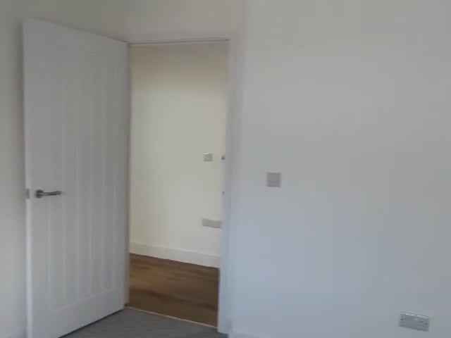 £775 Unfurnished Room Gloucester Road Flat Main Photo