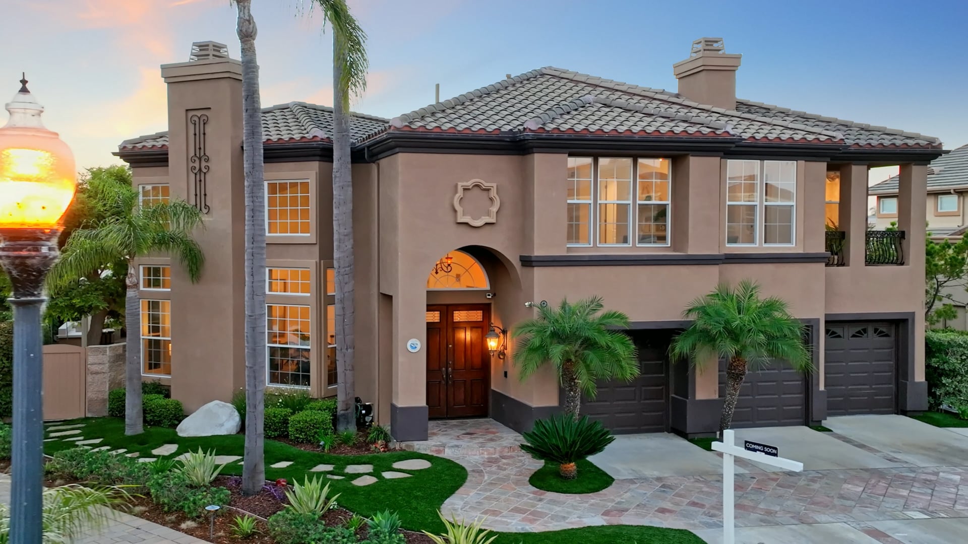 18945 York Ln., Huntington Beach
