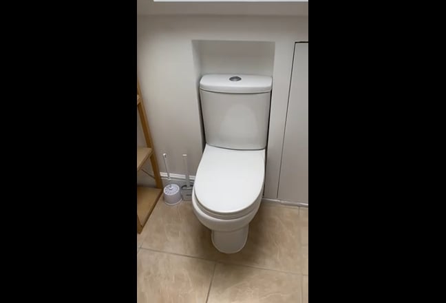 Superb large studio available all bills incl Main Photo