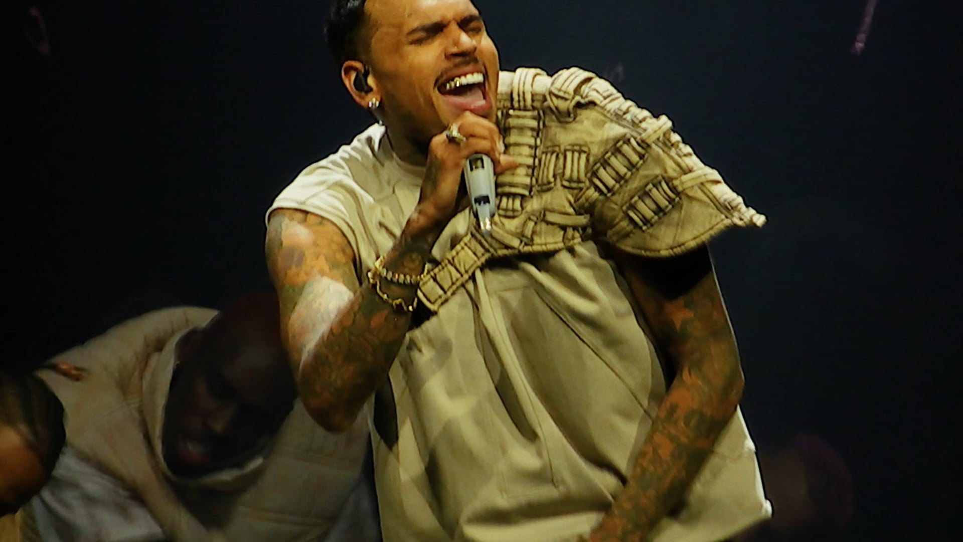 HMMM Live - Chris Brown