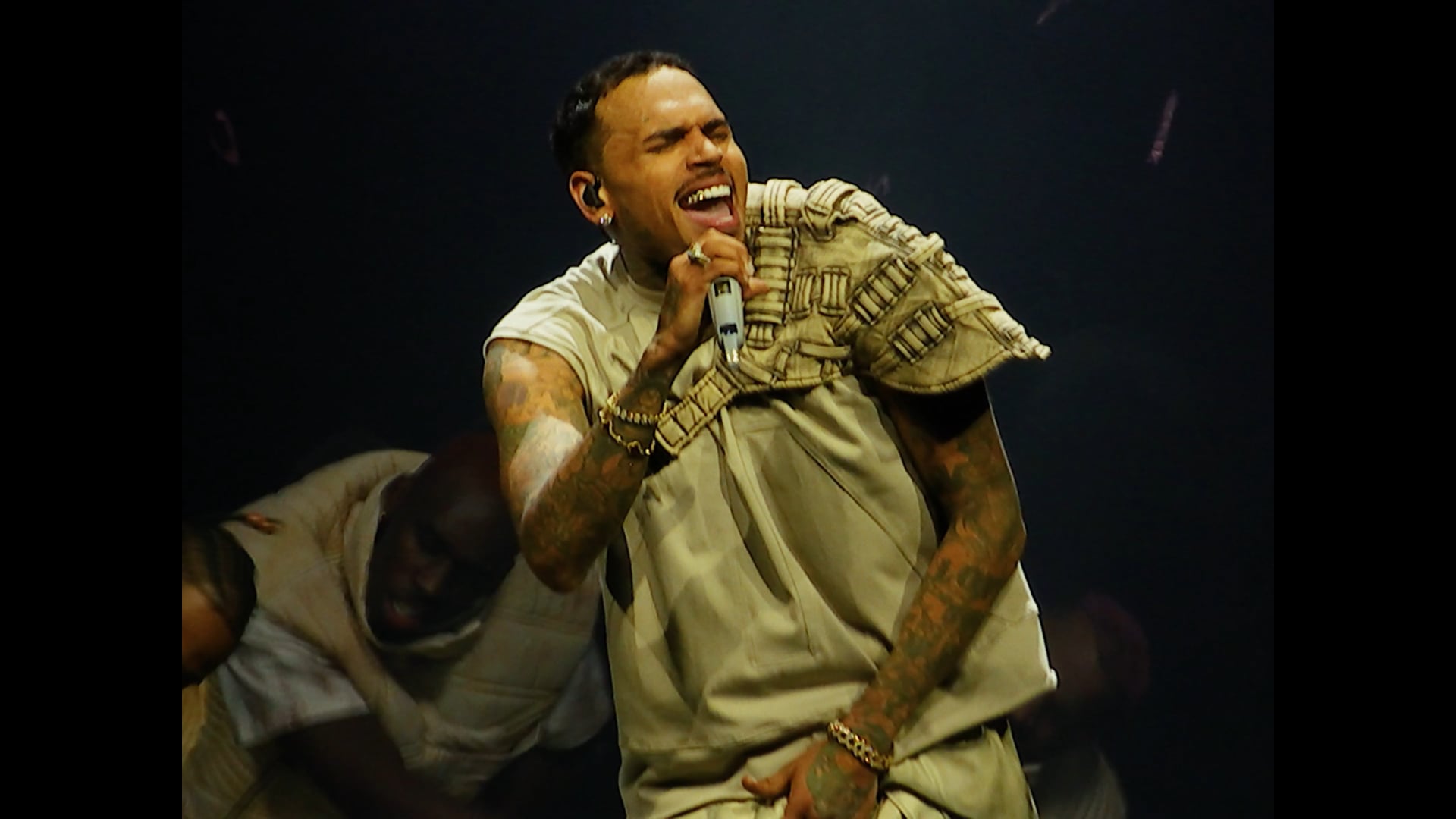 HMMM Live - Chris Brown