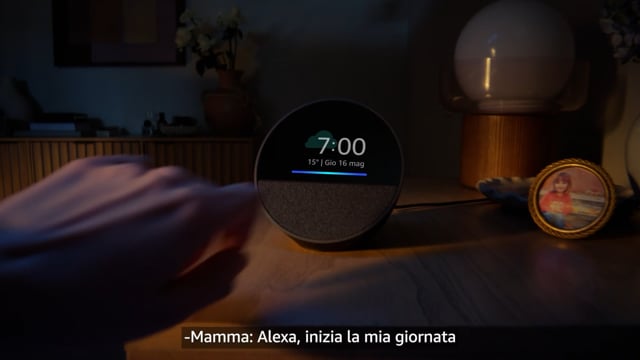 deVine Voices Native Italian Female Voiceover Amazon Echo Spot Commercial