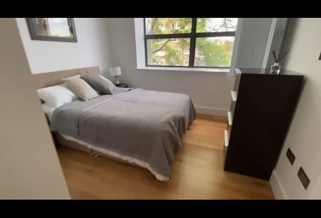 Modern Double bedroom in a 2bed2bath flat - Camden Main Photo