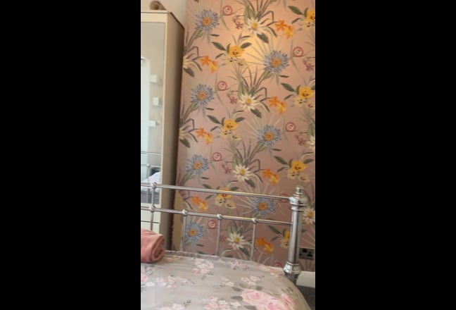 Well presented double bedroom  Main Photo