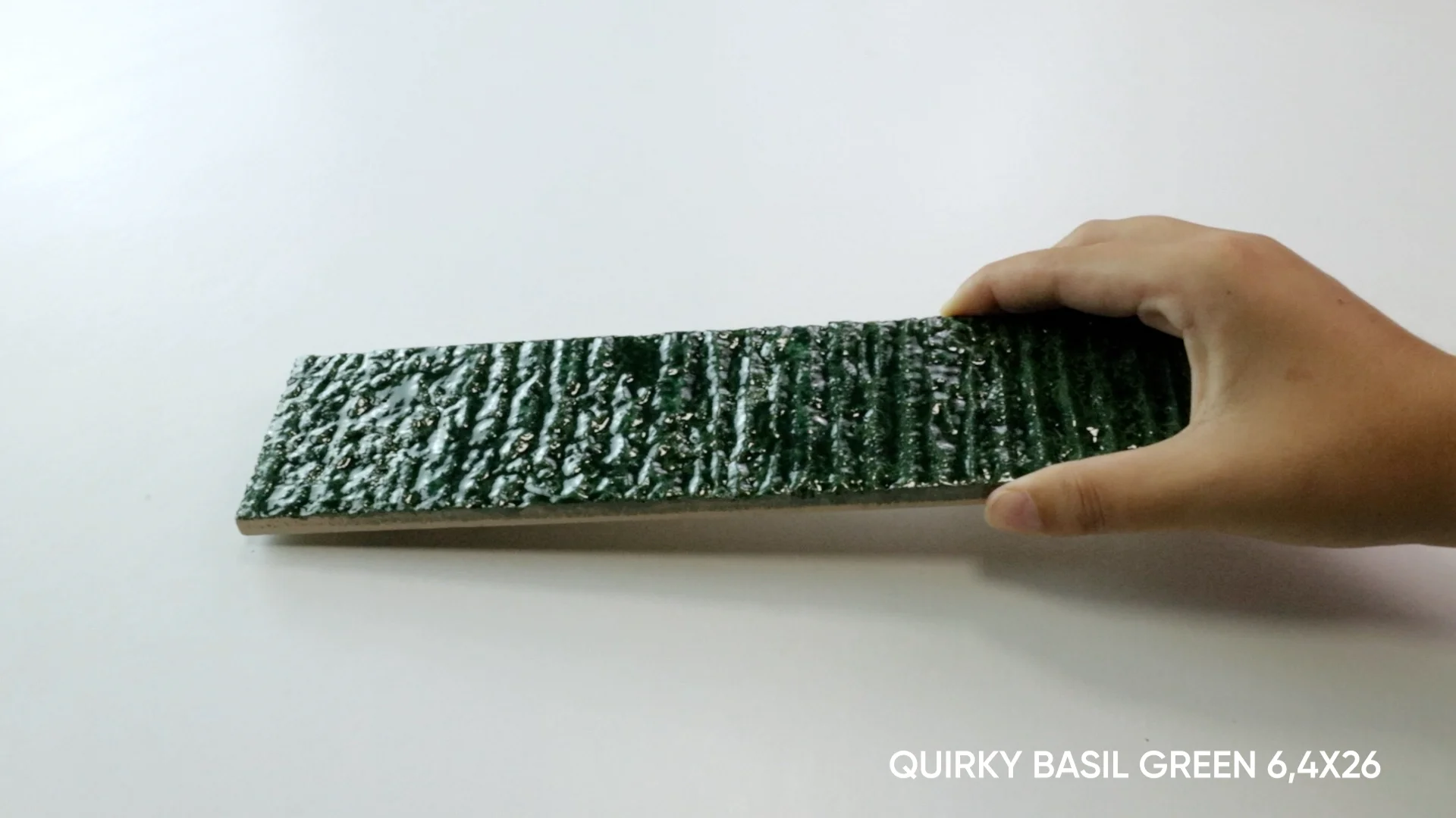 CARMEN-QUIRKY BASIL GREEN 6,4X26