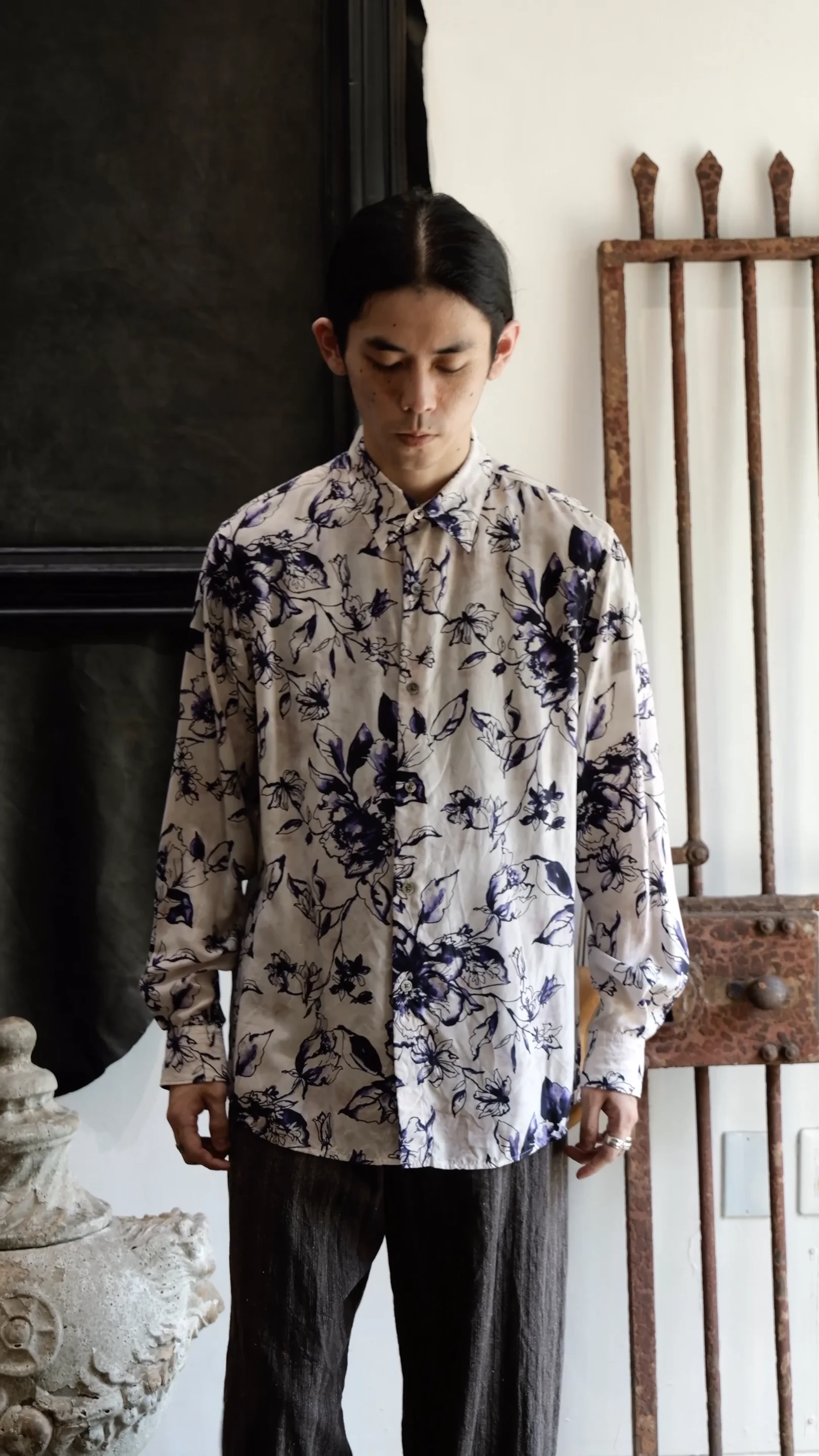SHIRT014. Regular Collar Shirt Flower Print Silk Cupla. Purple