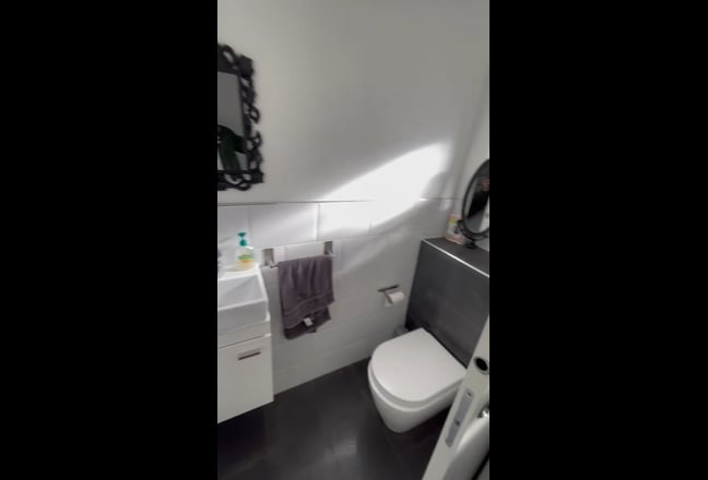 Bright double room in Hoxton/ Old Street  Main Photo