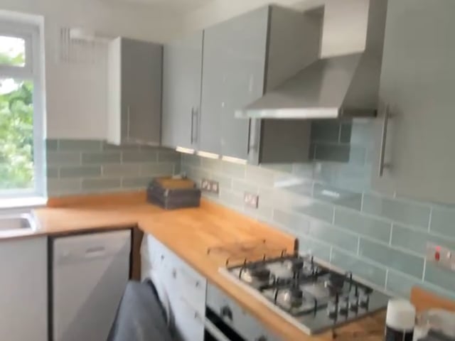 Room in 2-Bed Flat - Tulse Hill  Main Photo