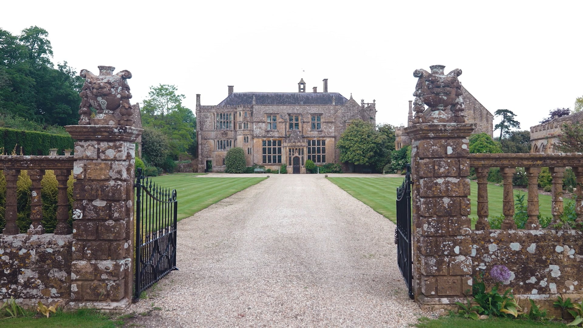 Abbie & Alex // Brympton House