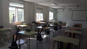 Els alumnes de primer de batxillerat comencen el curs en el mòdul prefabricat