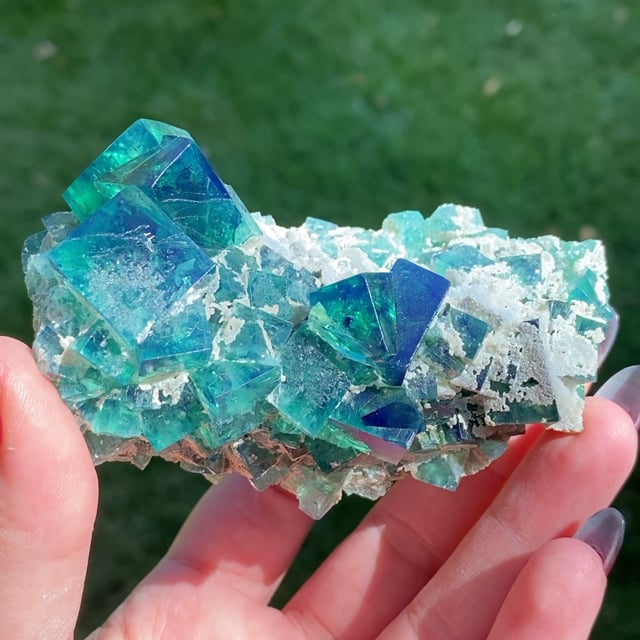 Fluorite (GEMMY twinned crystals)