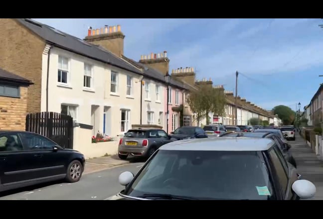 Video 1: Snug single room at top of house