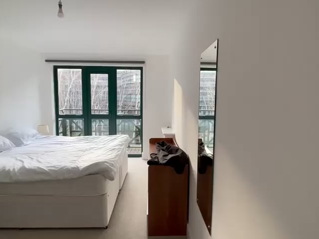 Westminster huge double en-suite room with balcony Main Photo