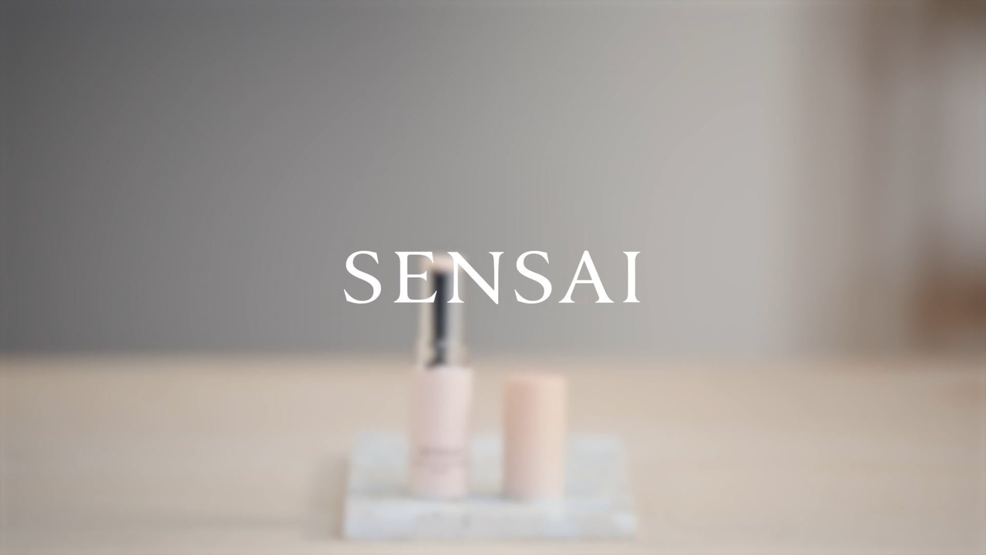 SENSAI - Total Lip Treatment