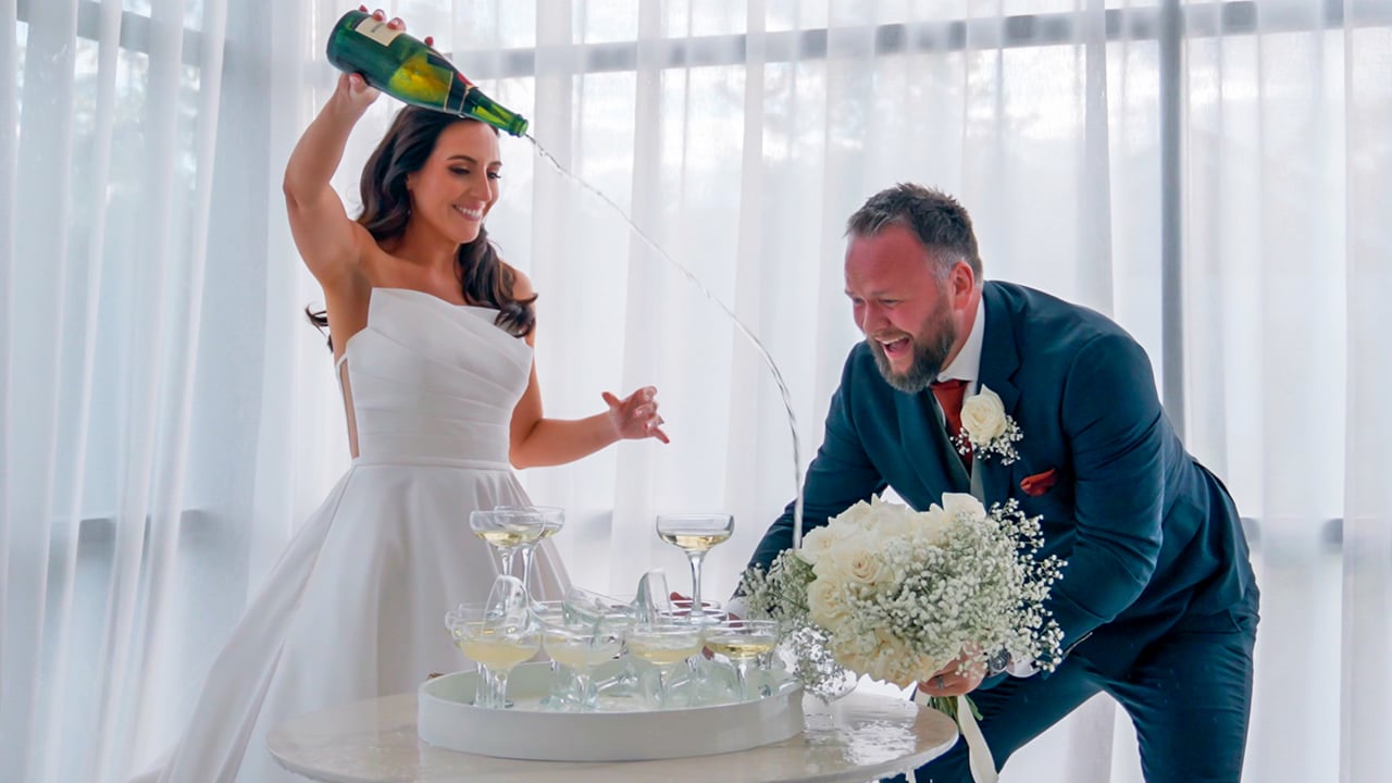 Anna and Paul on their wedding day — documentary wedding film by Alegre Weddings