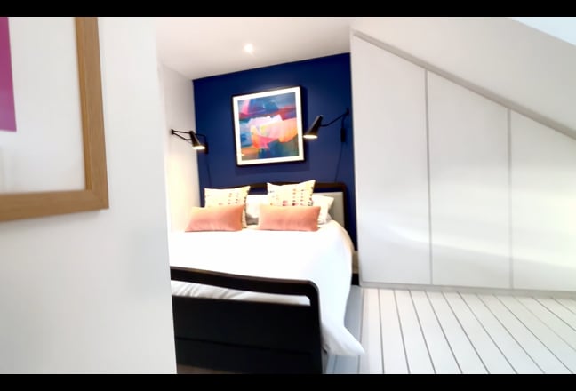 Video 1: King size bed with fitted wardrobes