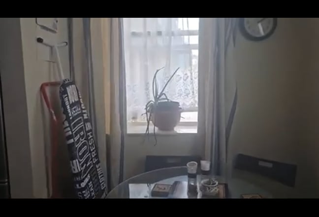 Room with own private full sized bathroom  Main Photo