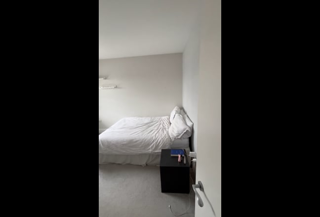 Room in 4 bed house with garden in Wandsworth Town Main Photo