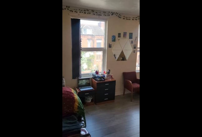 Beautiful double room available  Main Photo