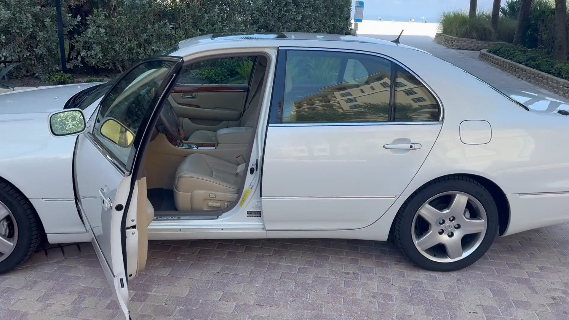 2006 Lexus LS 430 VIN: JTHBN36F365038792 for Sale - Cars & Bids