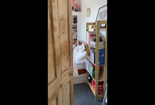 Room in lovely home with nice features Main Photo