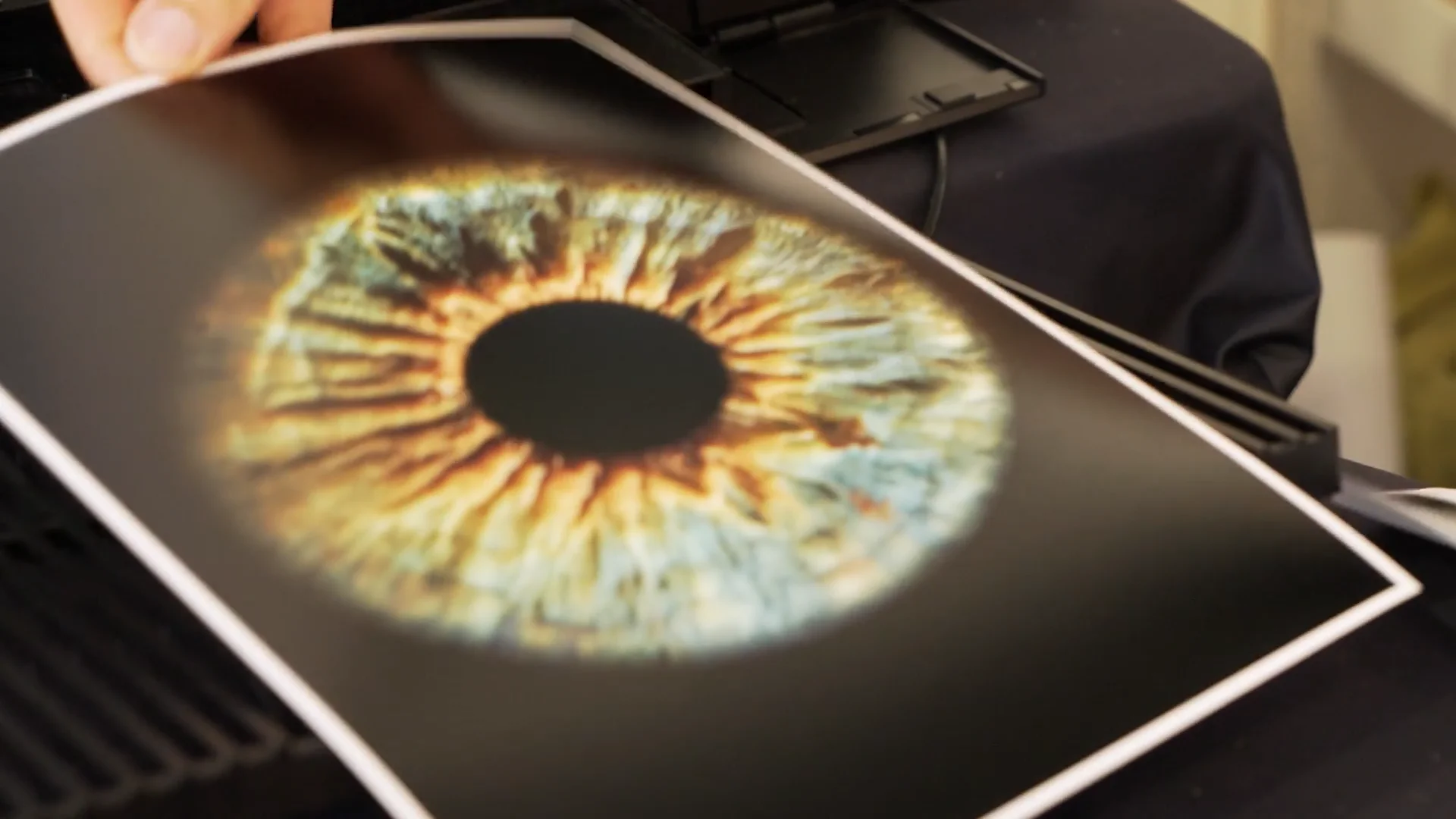 Amazon.fr - 瞳・虹彩・光〈iris photography〉 - Livres
