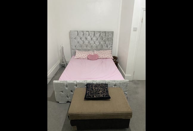 Double Room  With a King Size Bed . Main Photo