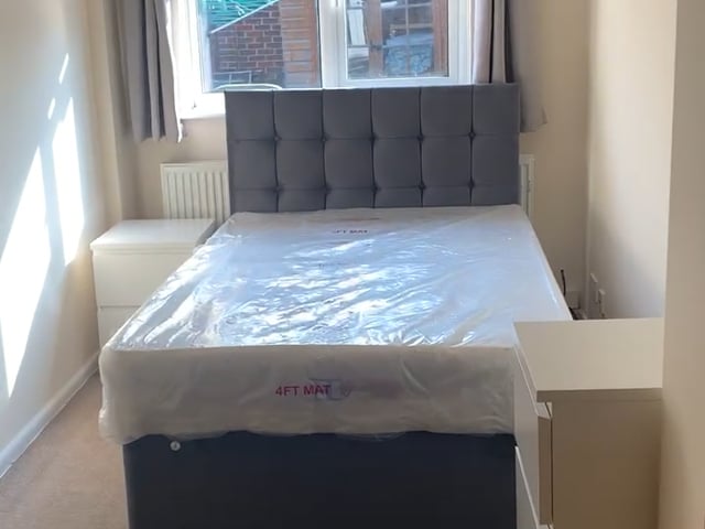 Large Double Room to rent in Didcot Main Photo