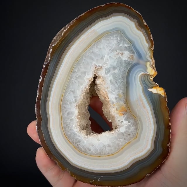 Quartz var. Agate