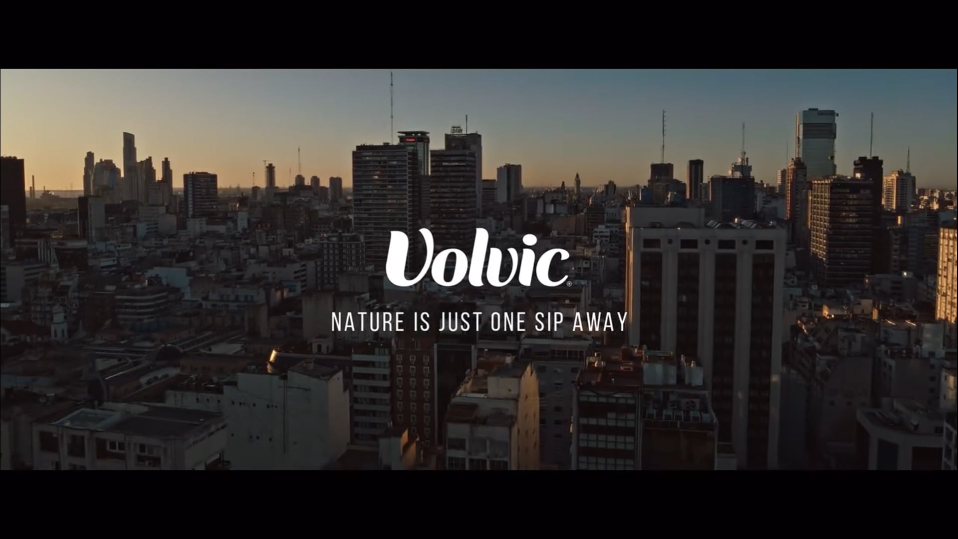 Dir. Reynald Gresset - Prod. Agosto/Labhouse - Volvic