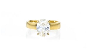 2.00 Carat Oval Lab-Grown Diamond Solitaire Ring in 14kt Yellow Gold