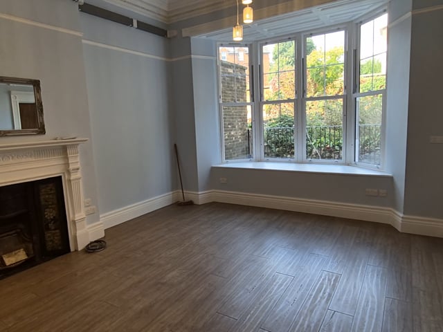 Newly refurbished large 1 bed flat w/ own garden  Main Photo