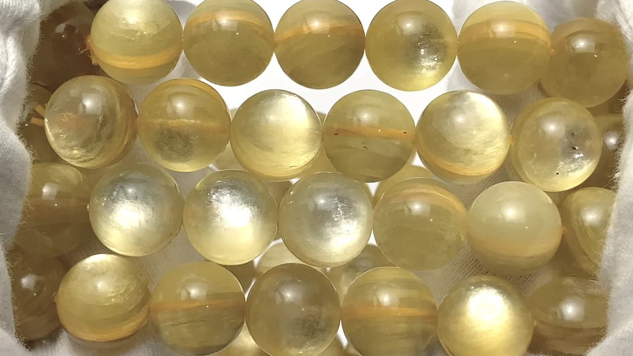 ゴールデンマイカ ラウンド11mm 1連（ブレス）｜天然石ビーズの